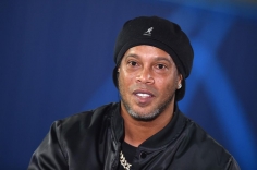 Ronaldinho chỉ ra hai ứng viên nặng ký cho chức vô địch World Cup 2022