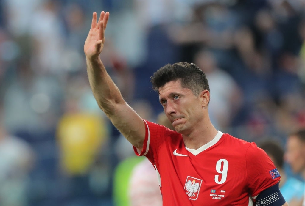 Lewandowski I V O L Ch S Trong Ng Y Bu N C A T Ba Lan