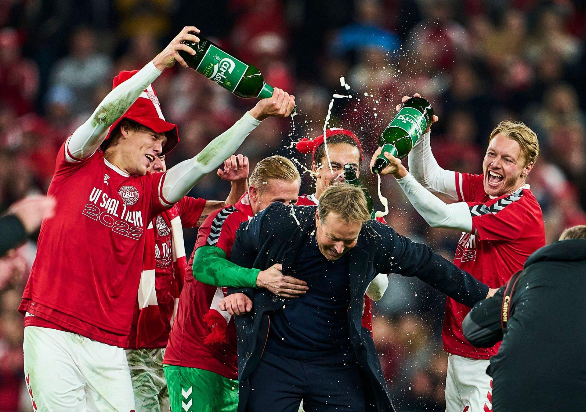 Qatar ban bố lệnh cấm kỳ lạ, World Cup 2022 mất đi biểu tượng lâu đời