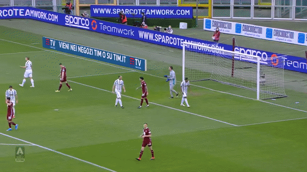 Video bàn thắng Torino 2-2 Juventus: Thoát thua nhờ Ronaldo