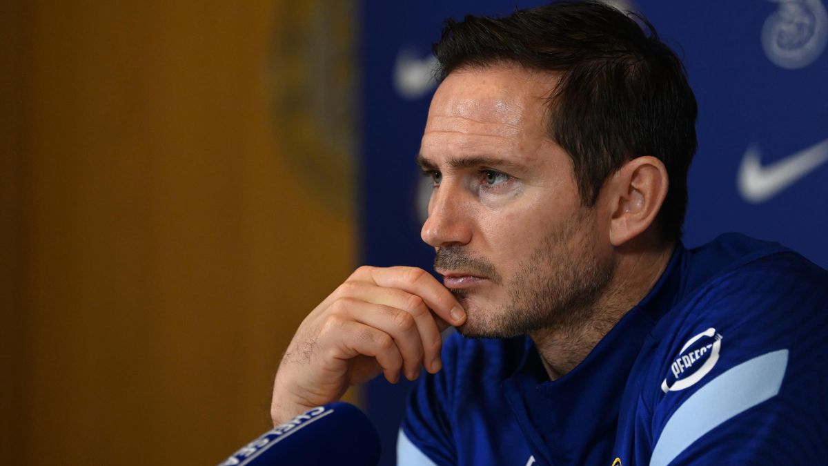 Huấn luyện viên của Everton, Frank Lampard thừa nhận một sự thật thú vị trong phòng thay đồ