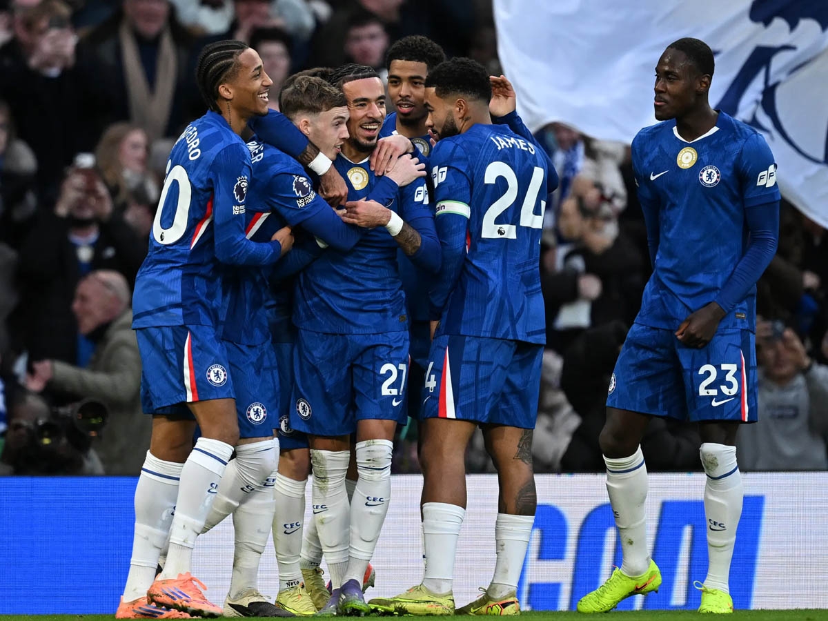 Chelsea đưa ra quyết định về việc sa thải HLV