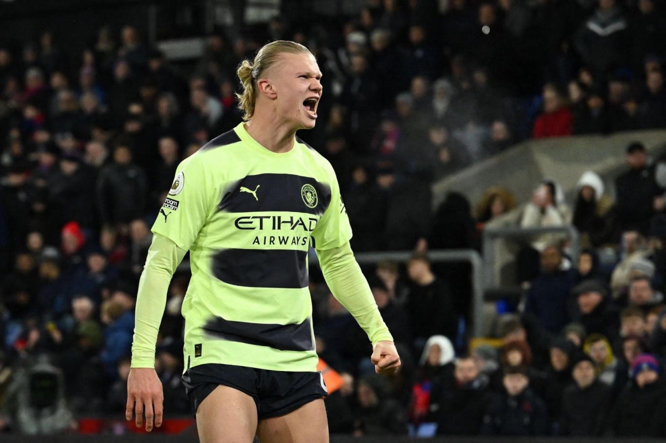 Trực tiếp Crystal Palace 0-0 Man City: Phòng ngự chặt chẽ 257375