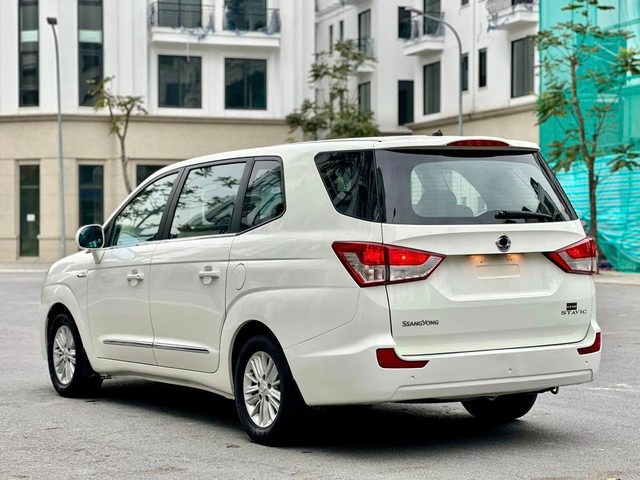 SsangYong Turismo: MPV 9 chỗ hiếm hoi tại Việt Nam, giá bán chưa đến 1 ...