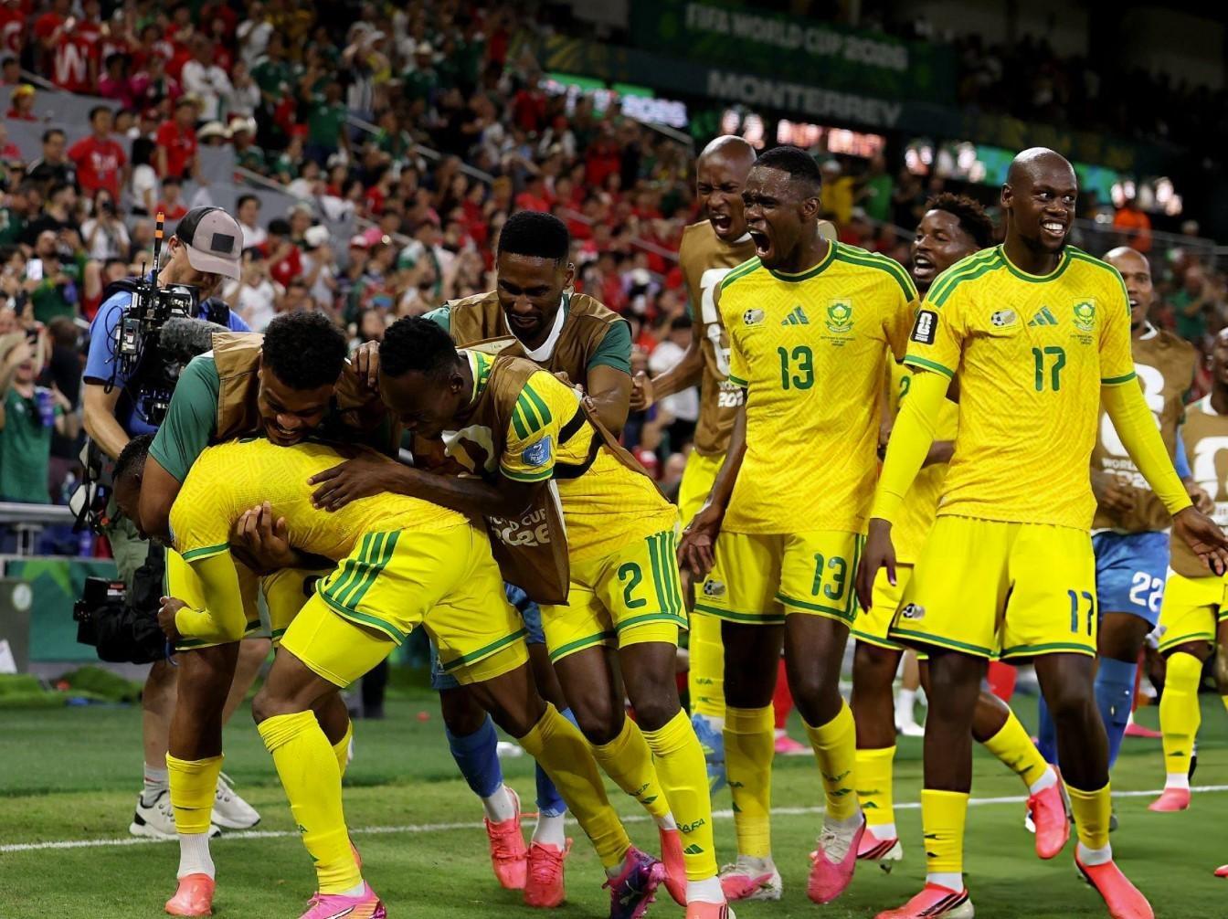 CHÍNH THỨC: Xác định cặp đấu đầu tiên tại vòng 32 đội World Cup 2026 856787