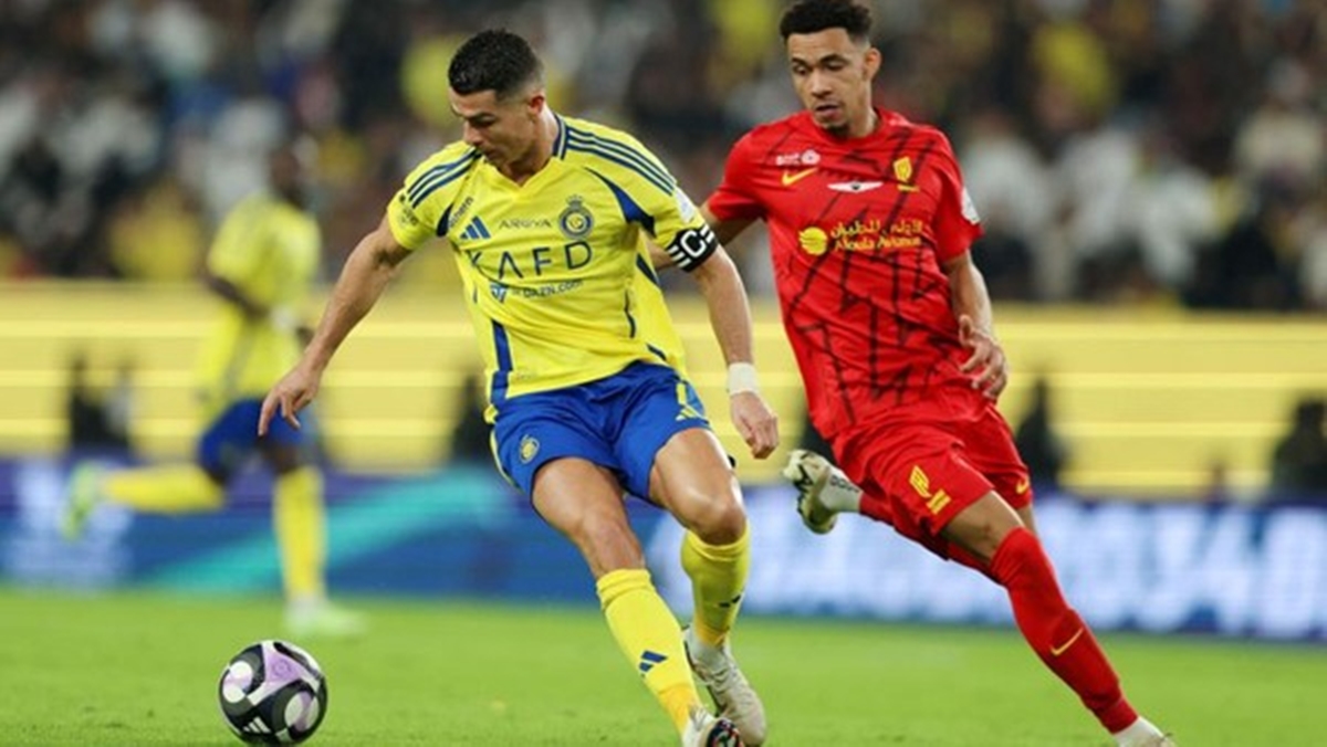 Serene Al Nassr Vs Al Qadsiah: Ronaldo And Nacho Face Off, And Other Key Battles Wallpaper in HD Serene Al Nassr Vs Al Qadsiah: Ronaldo And Nacho Face Off, And Other Key Battles Wallpaper in HD