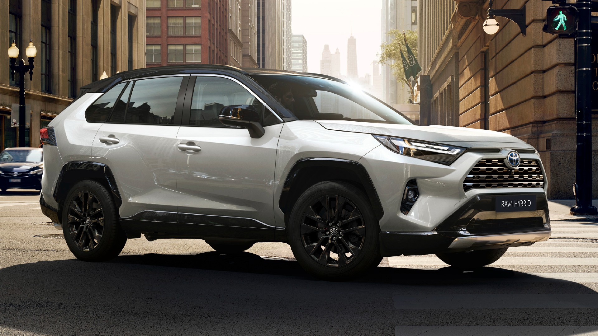 Toyota RAV4 2023 Ra M t Th m Lo t Trang B ng Ti n Tham V ng