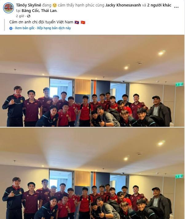 U22 Việt Nam bất ngờ tặng tiền cầu thủ Lào bị gãy chân 755558