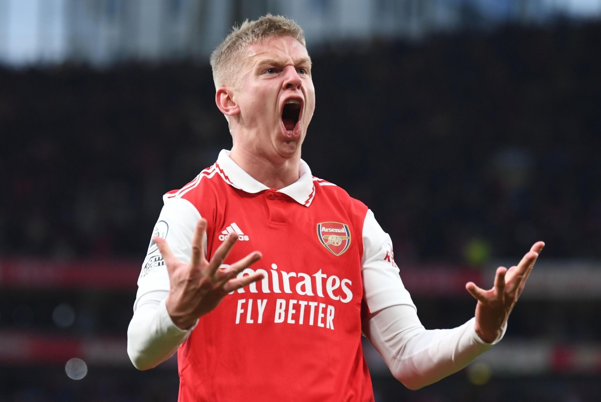 Bất chấp phong độ chói sáng, 'tổng tư lệnh' Zinchenko vẫn bị Arsenal