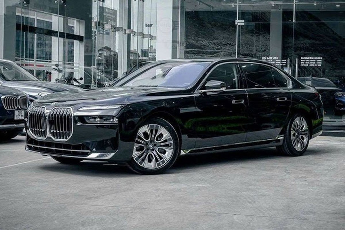 Cận cảnh "siêu phẩm" BMW 7-Series 2023 giá từ 5,199 tỷ đồng tại Việt Nam