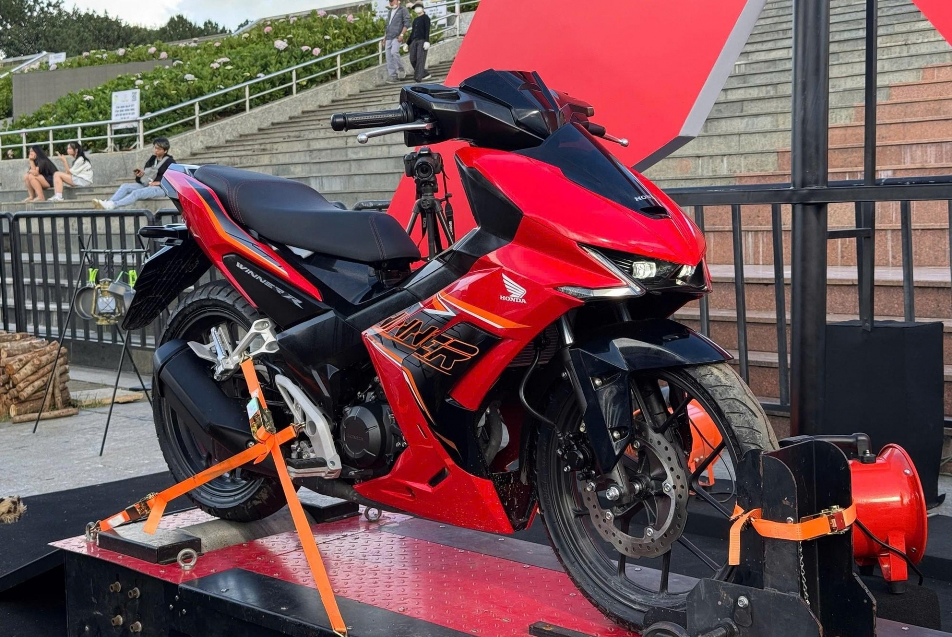 Winner R - Bước tiến mới của Honda trong cuộc đua xe côn tay thể thao ...
