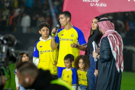 Nửa tỷ USD, Ronaldo báo tin không thể buồn hơn đến Al Nassr 359698