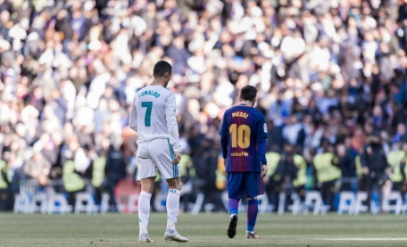 Quá 'lưu luyến' Ronaldo, Barca tri ân bằng một cách không thể thâm thúy hơn 328075