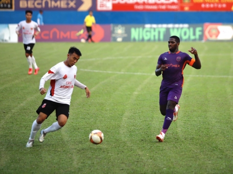 Vừa được thông báo ở lại, cựu Vua phá lưới V-League lại phải rời đi 328216