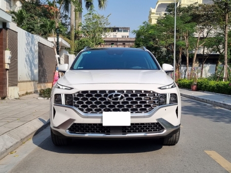 Hyundai Santa Fe chạy lướt xuống giá khó tin chỉ sau 1 năm lăn bánh 359537