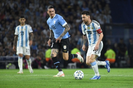 messi-nunez-1700478039.jpg