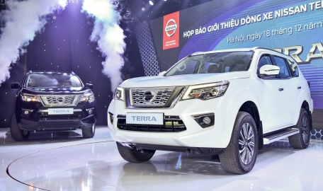 Nissan Terra: Giá xe lăn bánh, ưu đãi, đánh giá mới (6/2021)