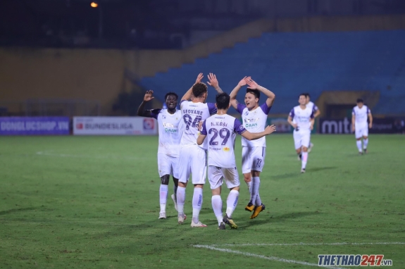 Trực tiếp Hà Nội 4-0 Quảng Ninh: Vỡ trận! 35506Trực tiếp Hà Nội 4-0 Quảng Ninh: Vỡ trận! 35506