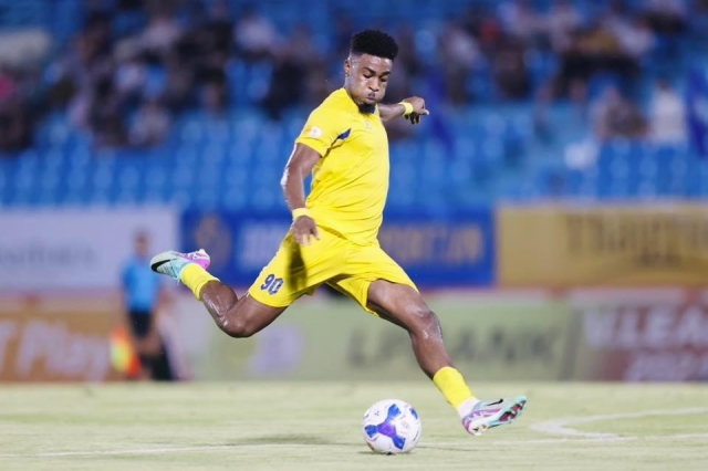 Tuyển thủ quốc gia Nigeria chính thức có bến đỗ mới tại V.League 676303