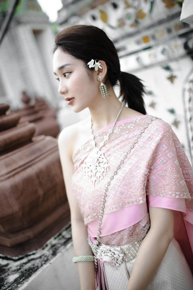 Mina Young Thai Lan 3