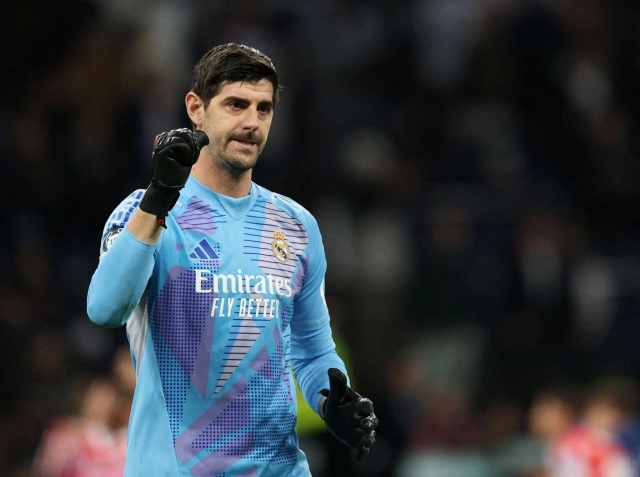 Real Madrid phá vỡ quy tắc vì Courtois 673322