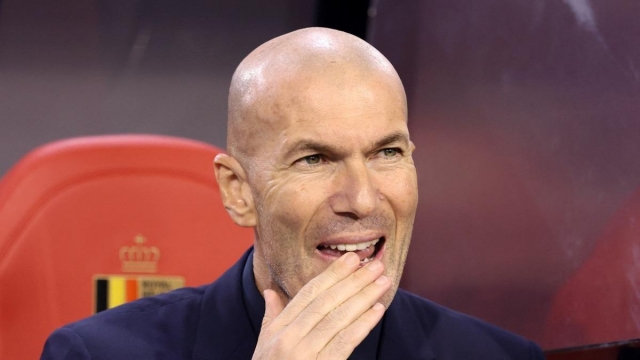 Hé lộ điều khoản đặc biệt trong hợp đồng của Zidane với tuyển Pháp
