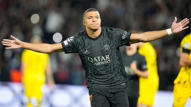 PSG thắng thuyết phục tại C1, Messi nhận ngay trái đắng từ các CĐV 329469