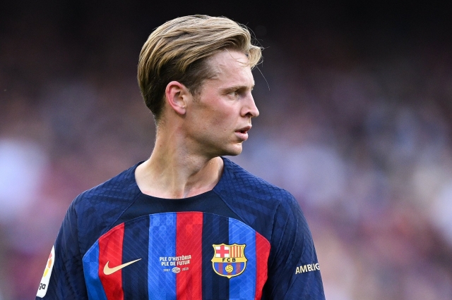 Chuyển nhượng MU 18/10: Erik Ten Hag bị sa thải, De Jong cập bến Old Trafford? 342801