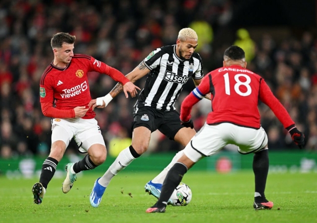 Old Trafford thất thủ, MU chính thức thành cựu vương Carabao Cup 350292