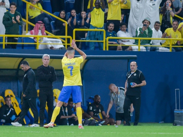 CĐV Al Nassr phát sốt vì chấn thương của Ronaldo tại Cúp C1 châu Á 363391