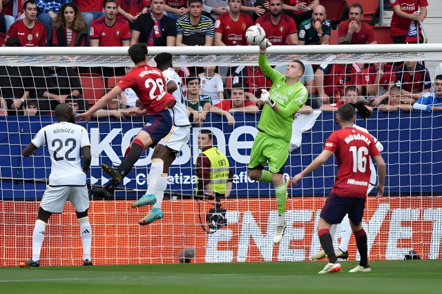 Real thắng thuyết phục, xây chắc ngôi đầu La Liga sau vòng 29 423405