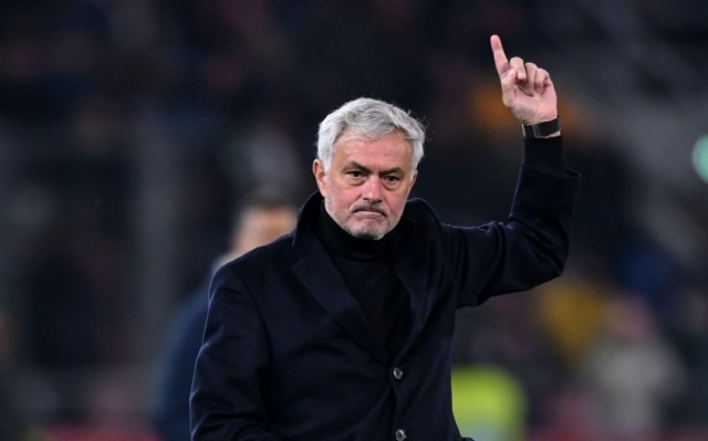 Tin chuyển nhượng 18/3: Jose Mourinho tái xuất hoành tráng, Chelsea nổ bom 130 triệu Euro?