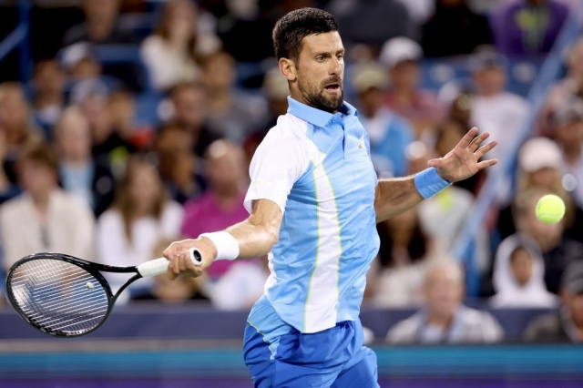 Thắng dễ Monfils, Djokovic lập luôn kỷ lục mới trong lịch sử 315262