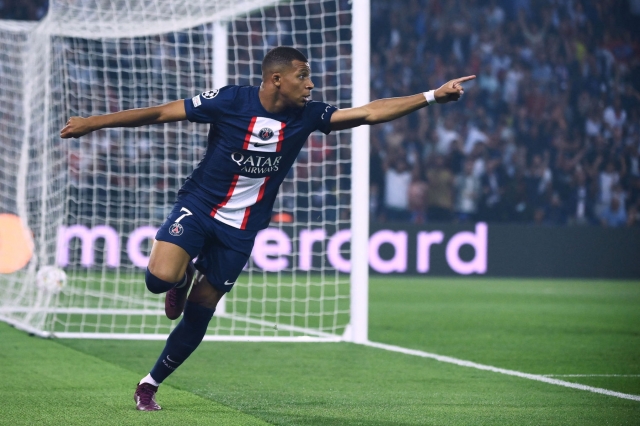 Tin chuyển nhượng MU 21/8: Chốt 'trùm tuyến giữa', Mbappe sắp thành đối trọng của Haaland tại Premier League? 315906