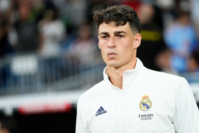 Mạnh dạn chốt sổ sớm, Real Madrid ôm hận luôn vì quân số không tưởng 326696