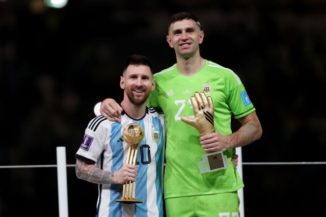 Nhà vô địch World Cup bắn tin chuẩn, ngã ngũ cuộc đua Quả bóng Vàng giữa Messi và Haaland? 328106