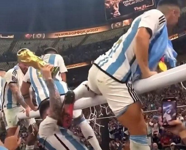 Cầu thủ từng 'hạ knock-out' Lionel Messi lập kỷ lục vô tiền khoáng hậu tại Serie A 335027