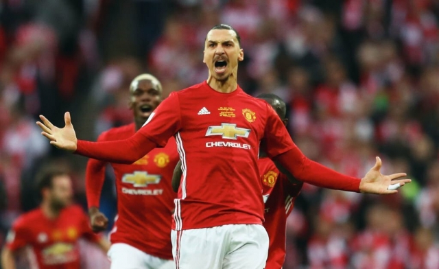 Khí phách ngang tàn, Ibrahimovic nói thẳng một điều về gia tộc bị fan MU ghét cay đắng 337553