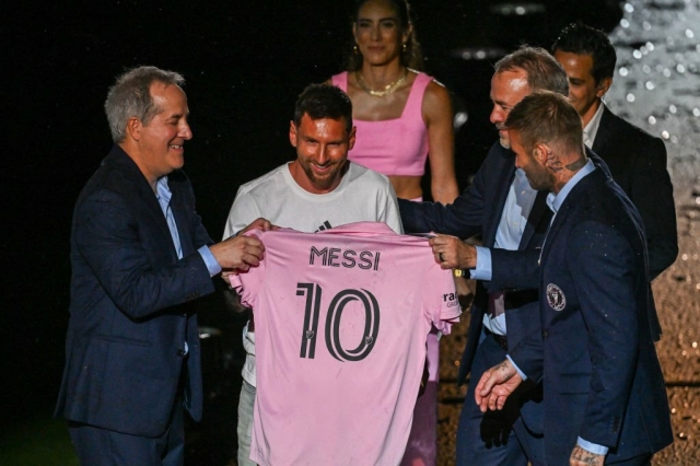 Ẩn mình chờ thời, Barca công bố thời điểm 'vàng' để tái ngộ Lionel Messi 340075