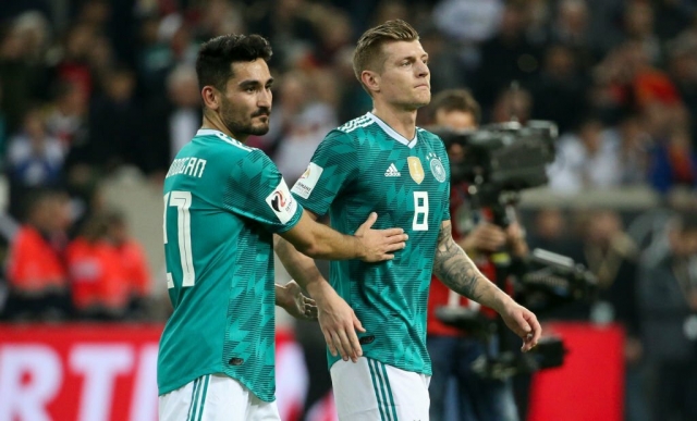 Man City chiêu mộ Toni Kroos có thể khiến một người 'phật lòng' 343514