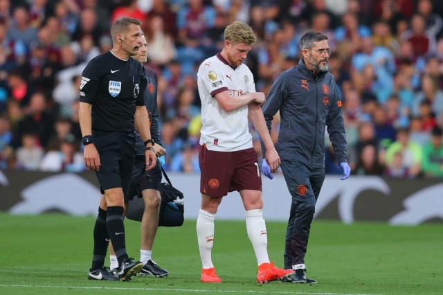 Không thể thay thế, học trò ưu tú của Pep Guardiola vẫn đối mặt tương lai bất định 345360
