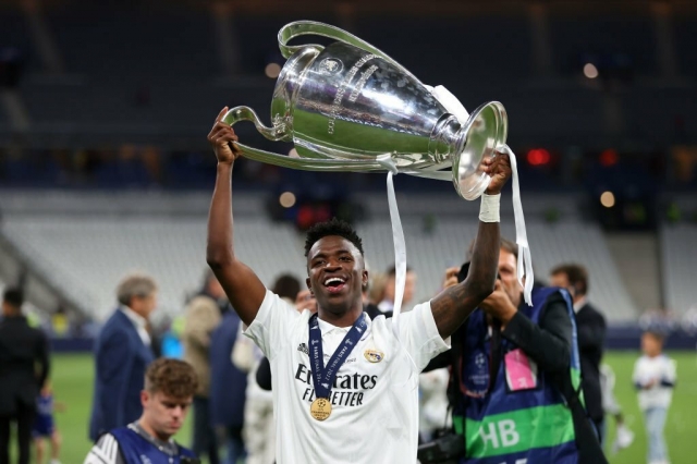 Chuyển nhượng tối 3/11: Quá sốc Kylian Mbappe, Real Madrid suýt mất Vinicius 351235