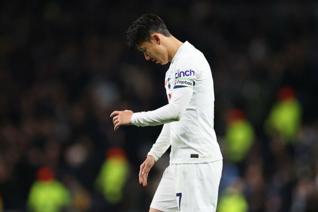 Thua thảm Chelsea, Tottenham chính thức hết cơ hội nhận vinh dự có 1-0-2 của Arsenal 352709