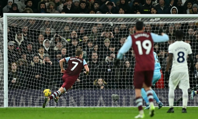 Đánh mất lợi thế, Tottenham tiếp tục chìm sâu khủng hoảng tại Premier League 369282