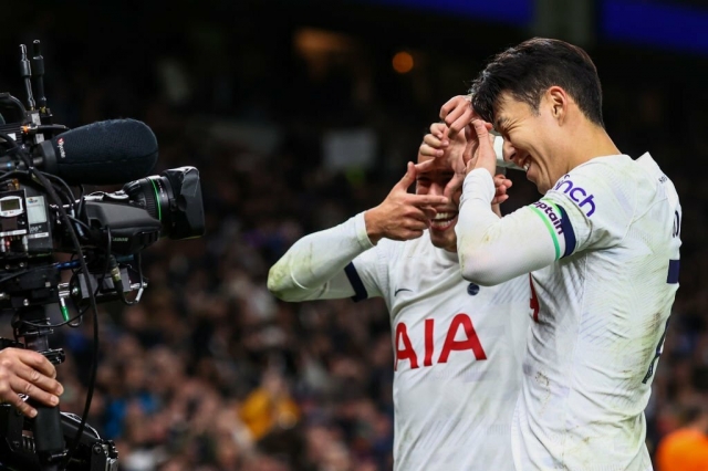 Son Heung Min bùng cháy, Tottenham giải khát cơn khát chiến thắng trước Newcastle 370888