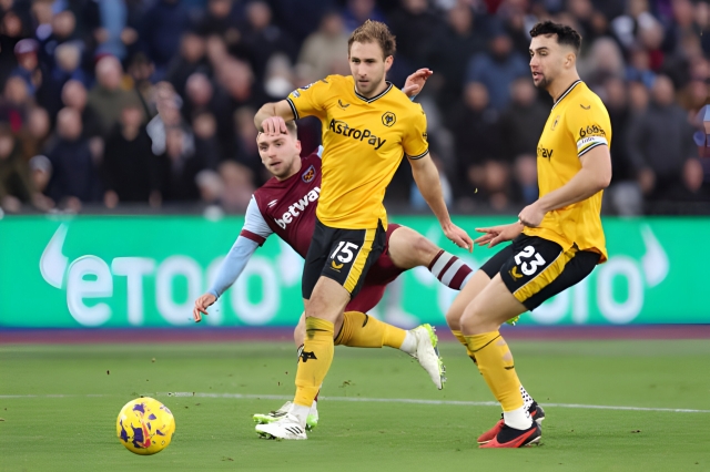 Đè bẹp Wolves, West Ham áp sát top 6 Ngoại hạng Anh 374747