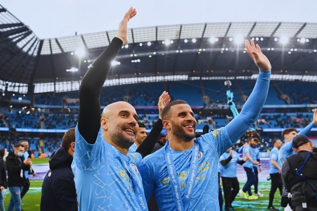 Pep Guardiola chiến đấu, quyết giữ ‘máy chạy thượng hạng’ trong đội hình 307298