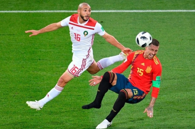 Chính chủ lên tiếng, Amrabat đến MU có biến lớn 310408