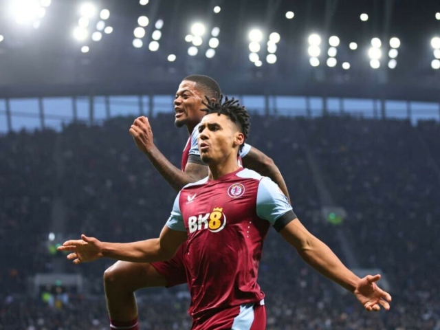 Son bất lực, Tottenham thua ngược trước Aston Villa 362721
