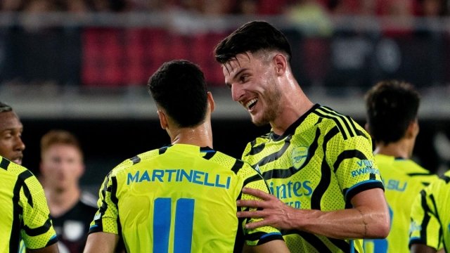 Arsenal đón binh hùng tướng mạnh ở đại chiến với Man City 332333